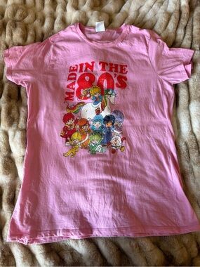 Rainbow Bright t-shirt Made in the 80s Pink adult large. Fits more like a medium